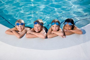 kids-in-swimming-pool