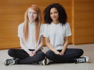 black-white-skin-twin-sisters-lucy-maria-aylmer-13