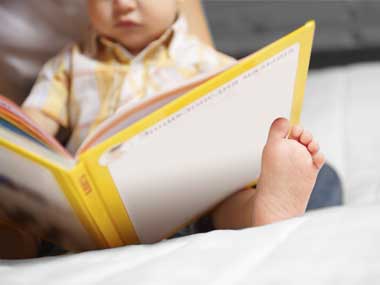 10-parents-reading-to-kids