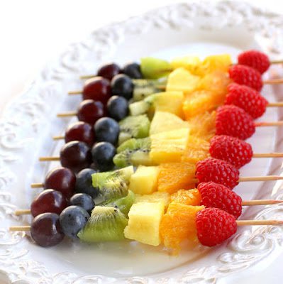 serving-fruits
